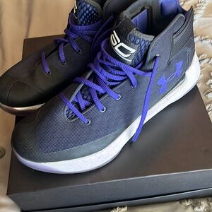 UA sC size 10.5